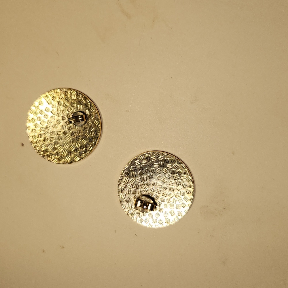 White cat enamel earrings - Picture 2 of 2